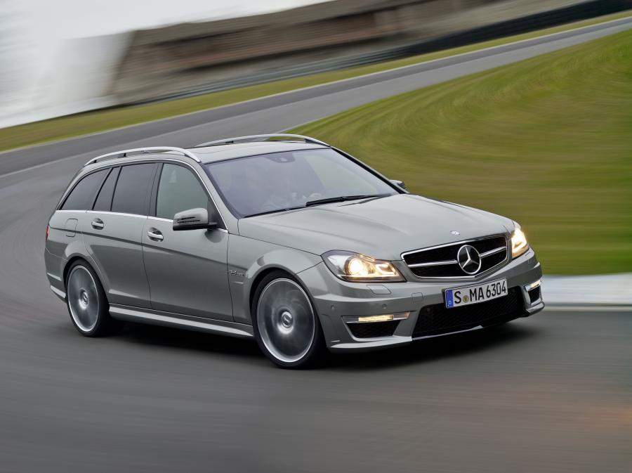  Mercedes-Benz C63 AMG Station Wagon 2011 года  (фото 13 из 19)